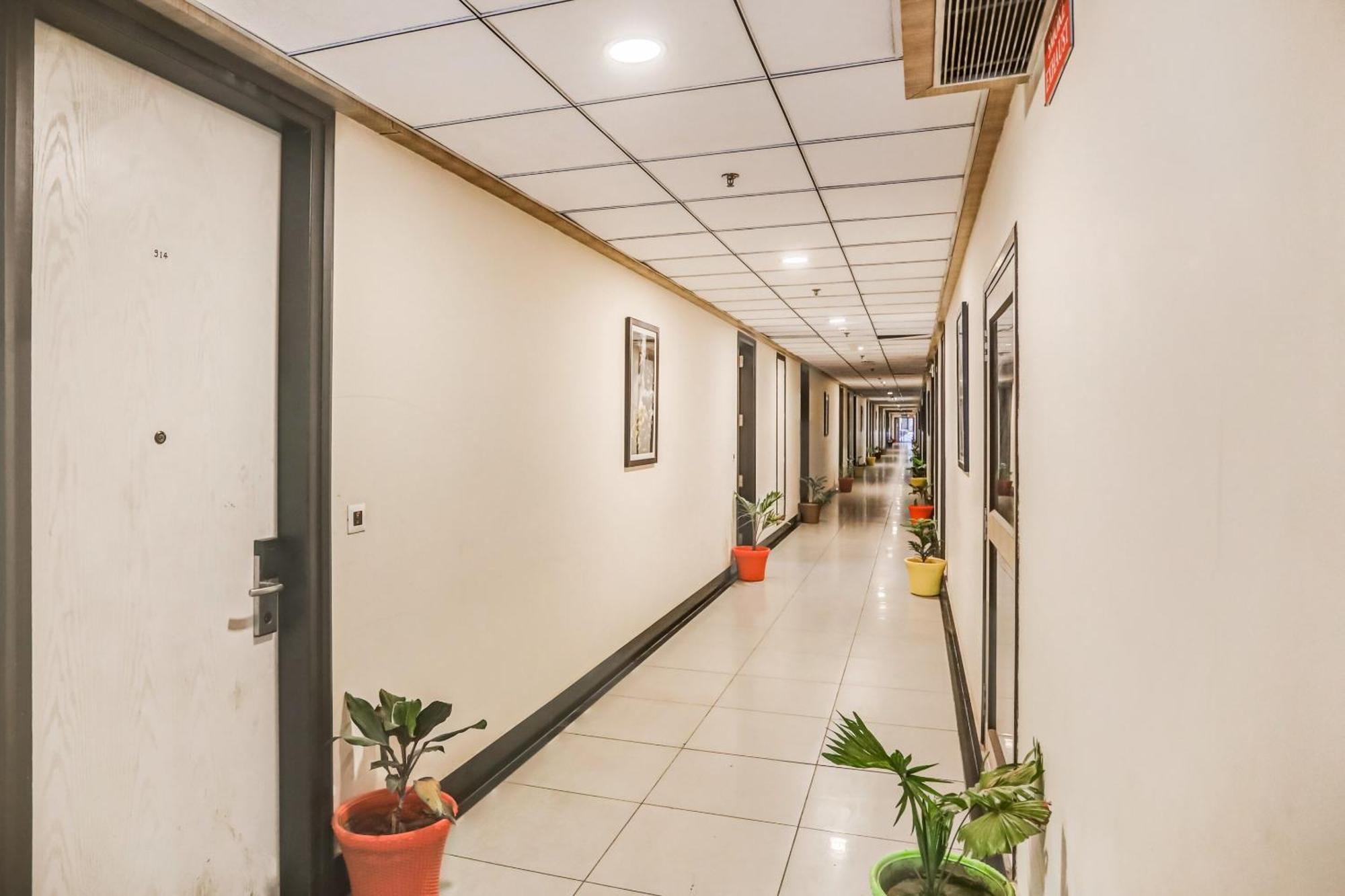 Collection O Limewood Stay Gurgaon Exterior foto